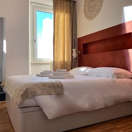 לינה וארוחת בוקר Dimor'a 4*