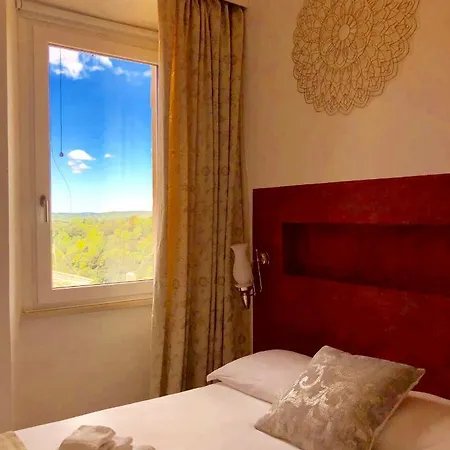 לינה וארוחת בוקר Dimor'a 4*