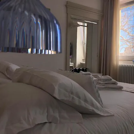 Dimor'a לינה וארוחת בוקר 4*